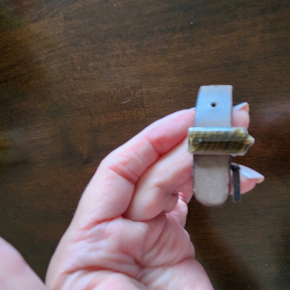 BOTTEGA VENETA STERLING SILVER FLOWER & FINE LEATHER BRACLET - Picture 6 of 7